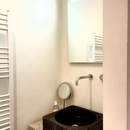 Apartment Close To Campus *