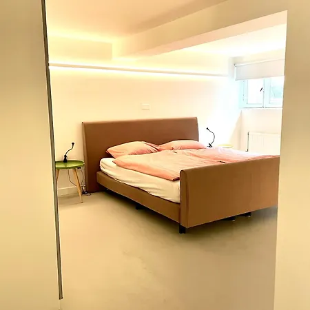 Close To Campus Apartment