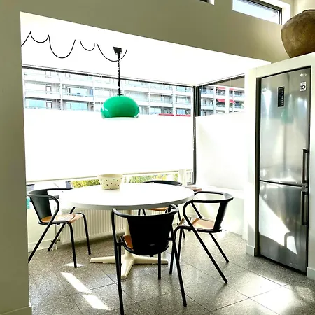 Apartment Close To Campus *