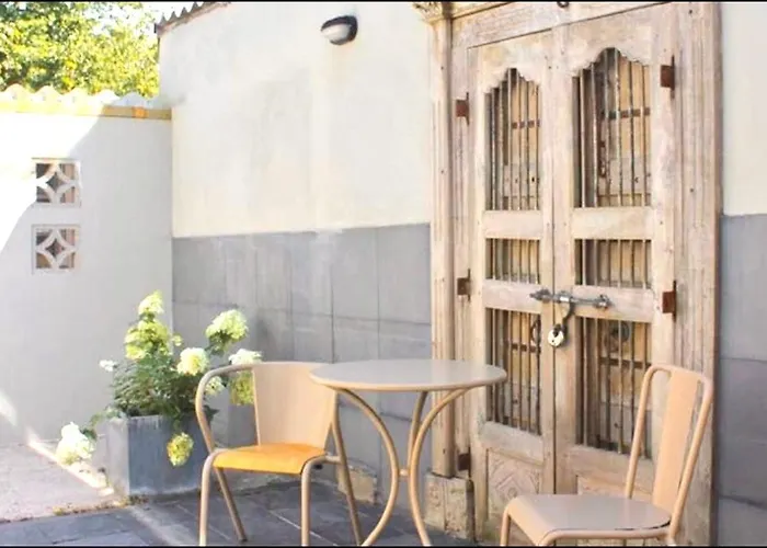 Apartment Close To Campus *