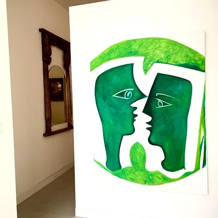 Close To Campus Apartment *