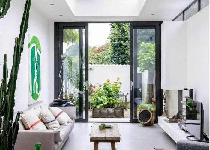 Close To Campus Apartment